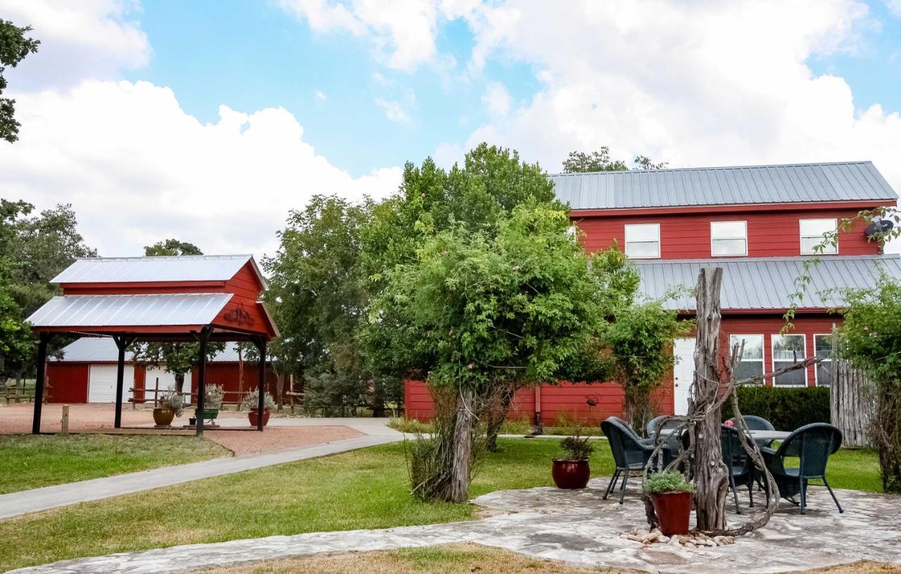 Ark Bunkhouse Fredericksburg Hideaway With Hot Tub Villa ภายนอก รูปภาพ
